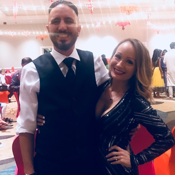 Meet your Posher, Leigh - Picture 2 of 2